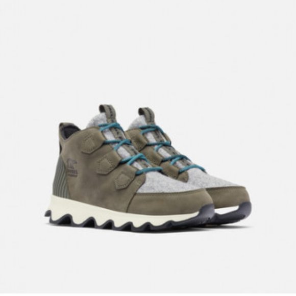 Sorel Kinetic Caribou Winter Boot - Picture 3 of 13